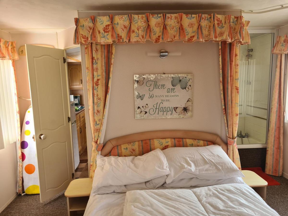 6 Berth On Seaview